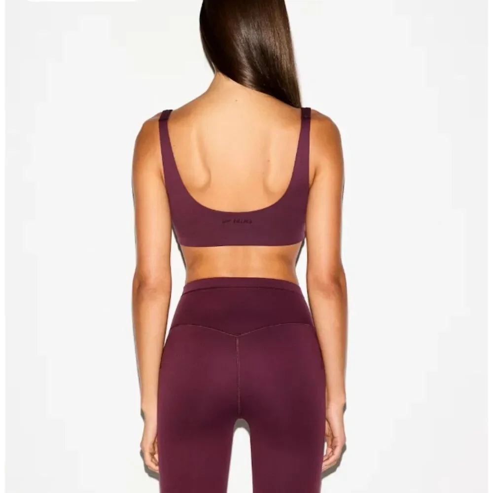 NEW NikeSKIMS Matte Scoop Neck Bra LE Currant Small NWT Nike SKIMS - Picture 2 of 3